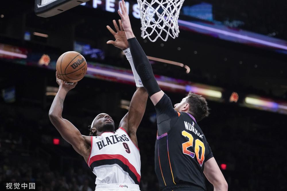 魔术队以惊 魔术队以惊