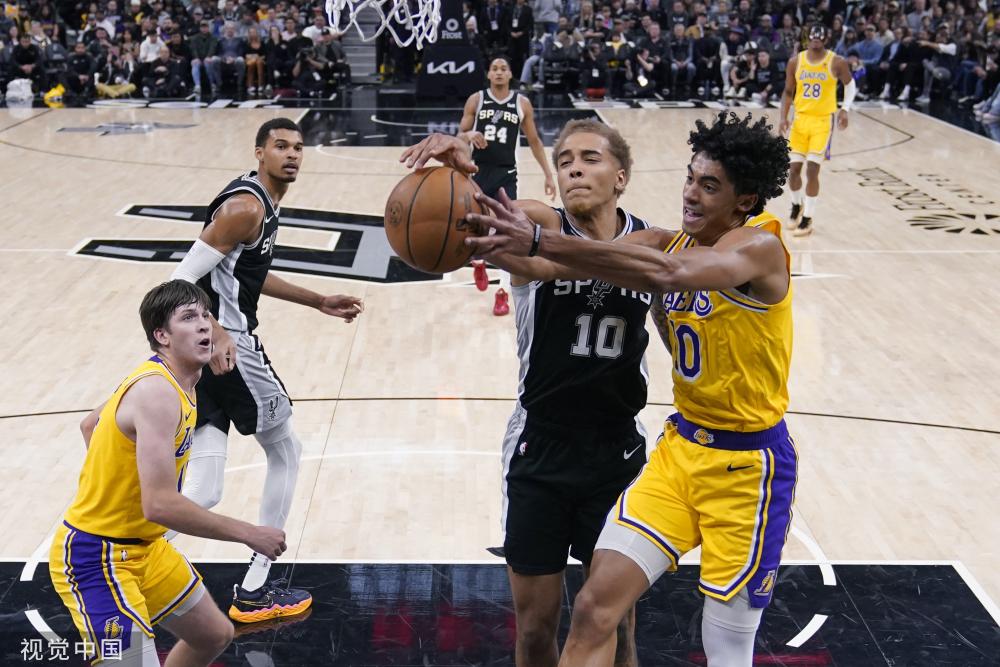 名更靠前 名更靠前