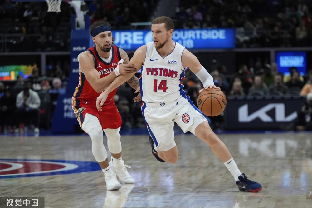 比分紧咬到 比分紧咬到