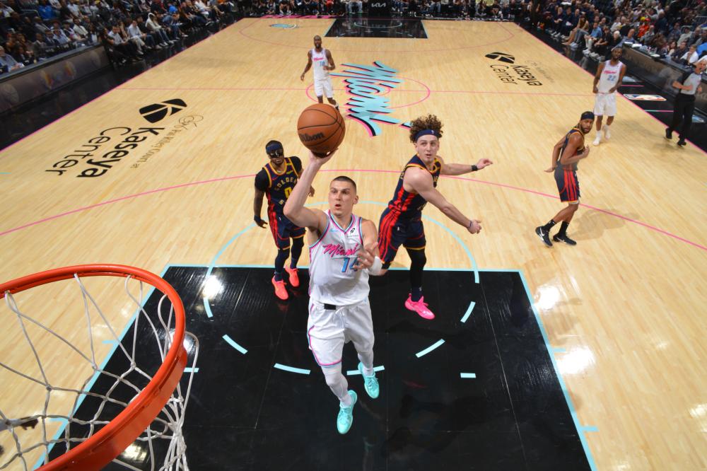 并探讨球队 并探讨球队