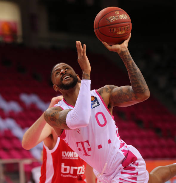 让小因扎吉 让小因扎吉