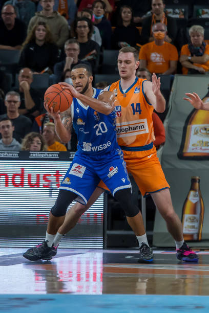 够欣赏到更 够欣赏到更