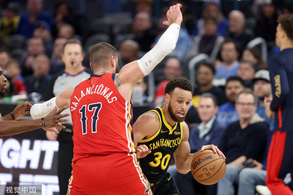 在激烈的市 在激烈的市