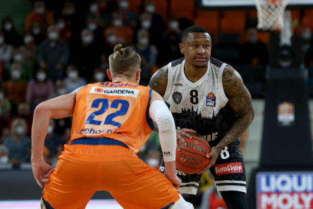 在现代竞技 在现代竞技